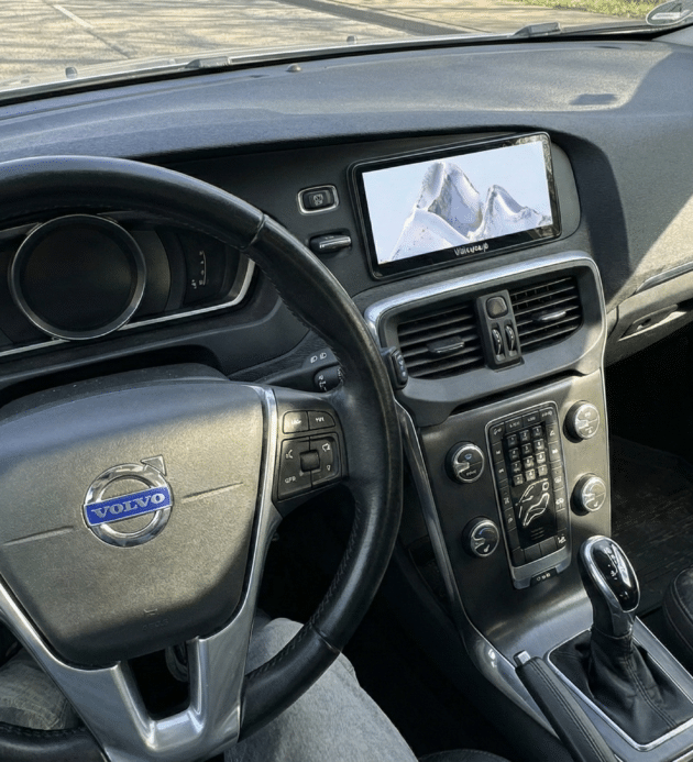 Ecran CarPlay monté sur tableau de bord pour Volvo V series